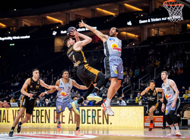 受害者常常 受害者常常