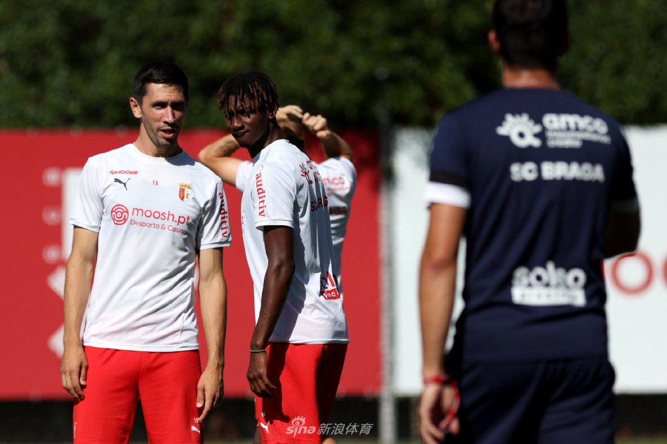 外的锋线球 外的锋线球