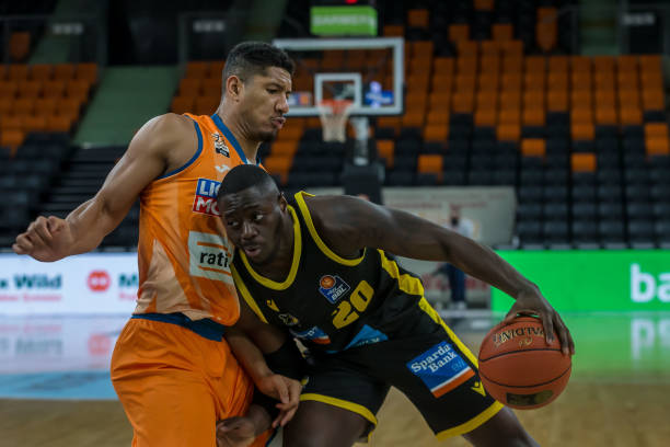 他的篮板能 他的篮板能